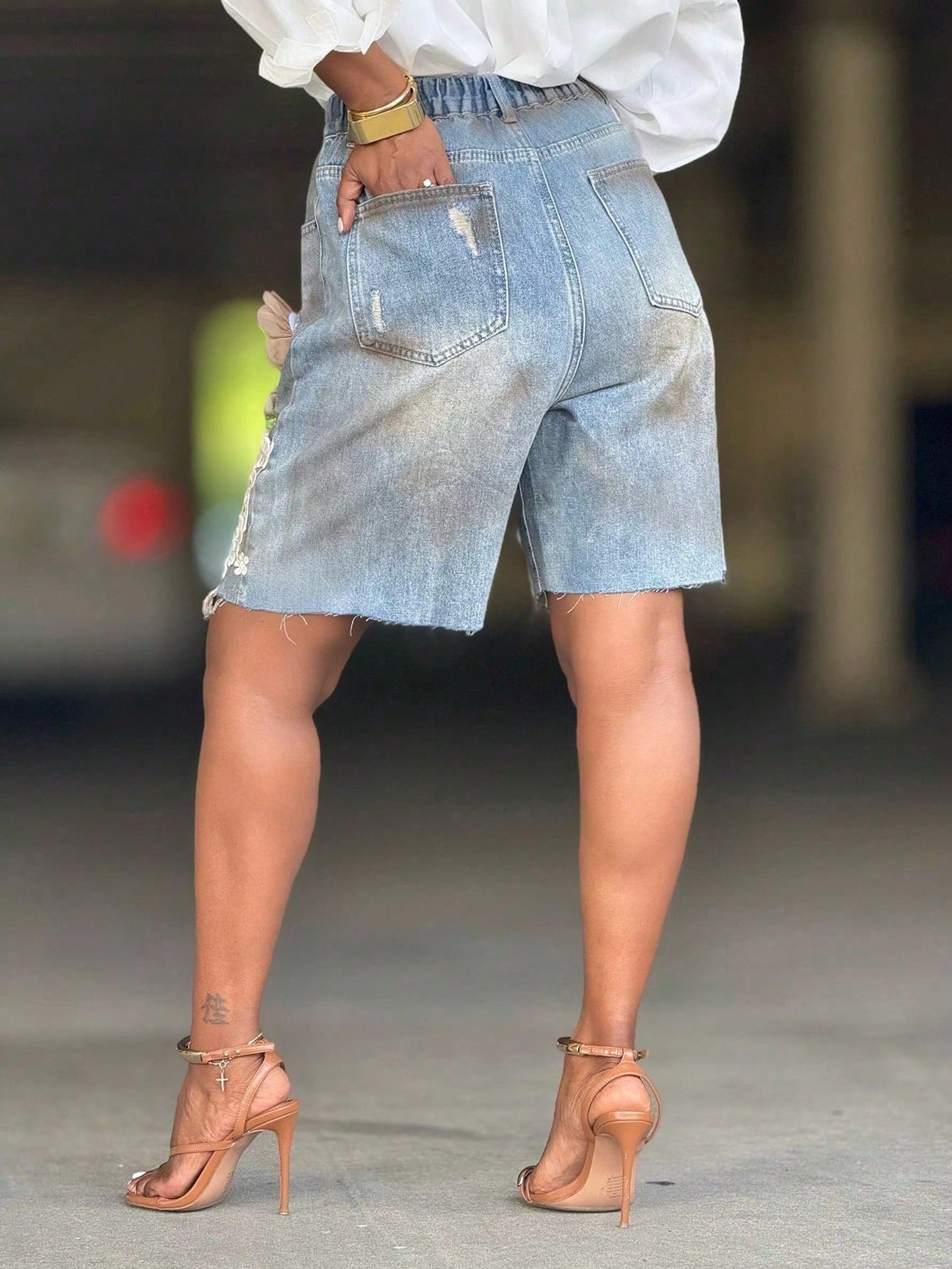 GLOURI Women 3D Floral Appliqu - Shorts Denim Frayed ulasan dan harga