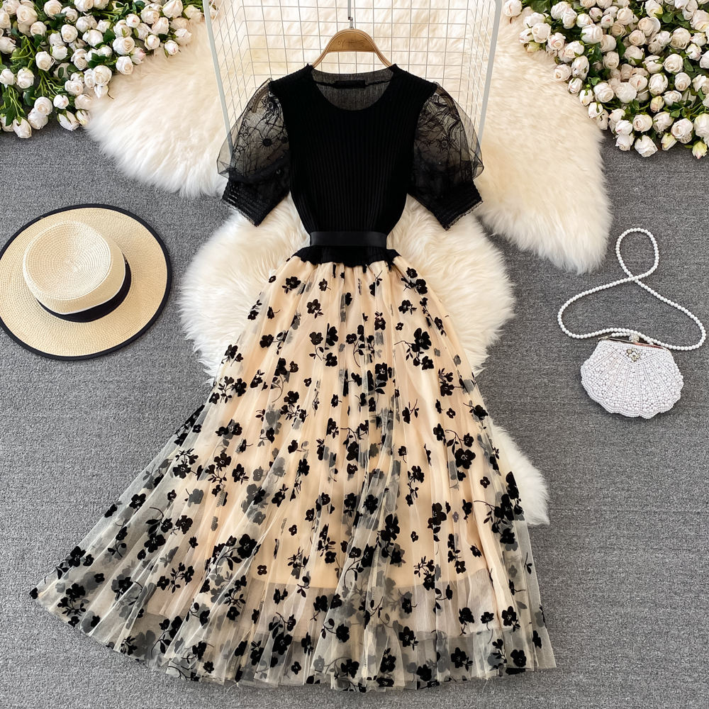 Ele Knitted Me Puffy Dr with B - Midi Skirt Floral ulasan dan harga