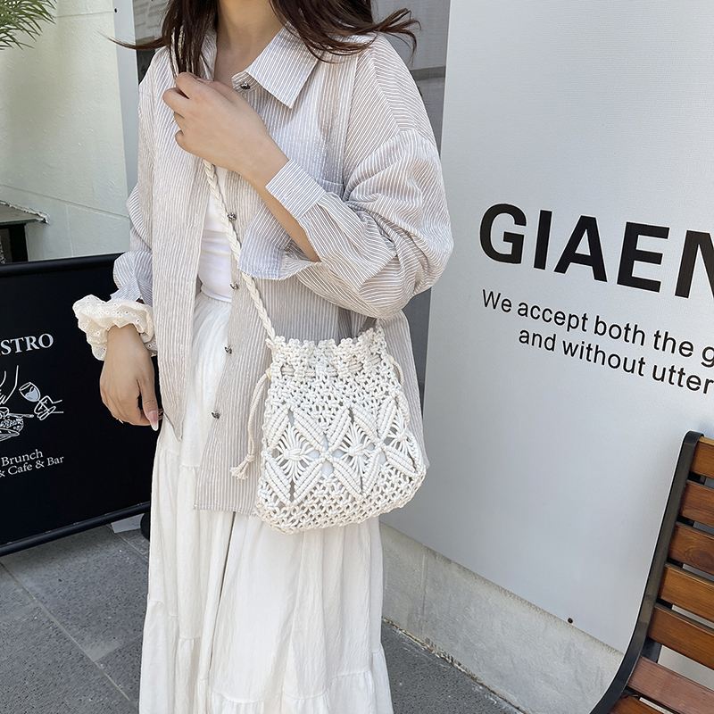 LEFTSIDE Weave Small Shoulder  - Crochet Bag Raffia ulasan dan harga