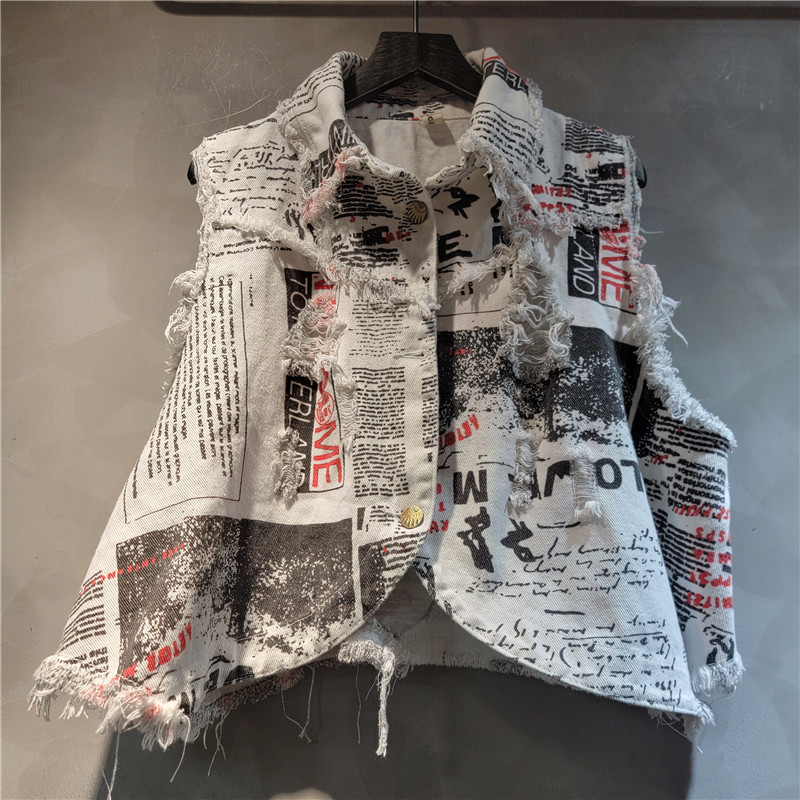 Chic Women Newspapers Letters  - Shorts Denim Frayed ulasan dan harga